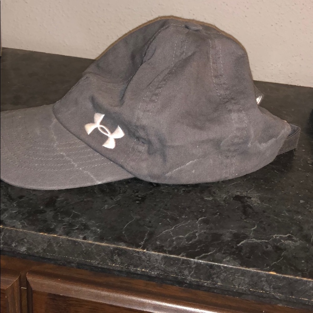 Under armor hat